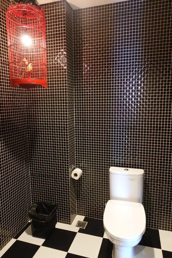 M Hotel Kupang Kupang  Dış mekan fotoğraf