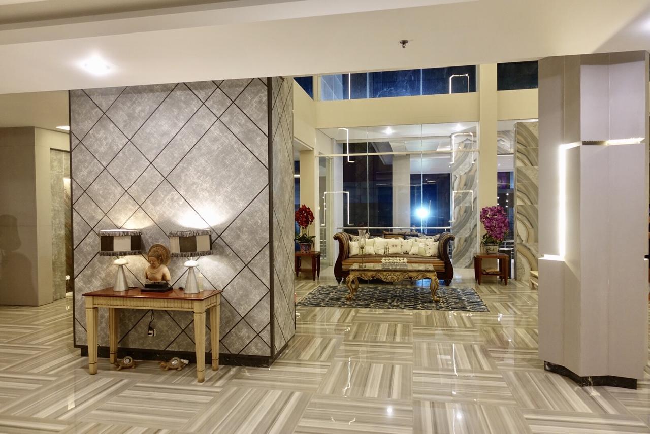 M Hotel Kupang Kupang  Dış mekan fotoğraf